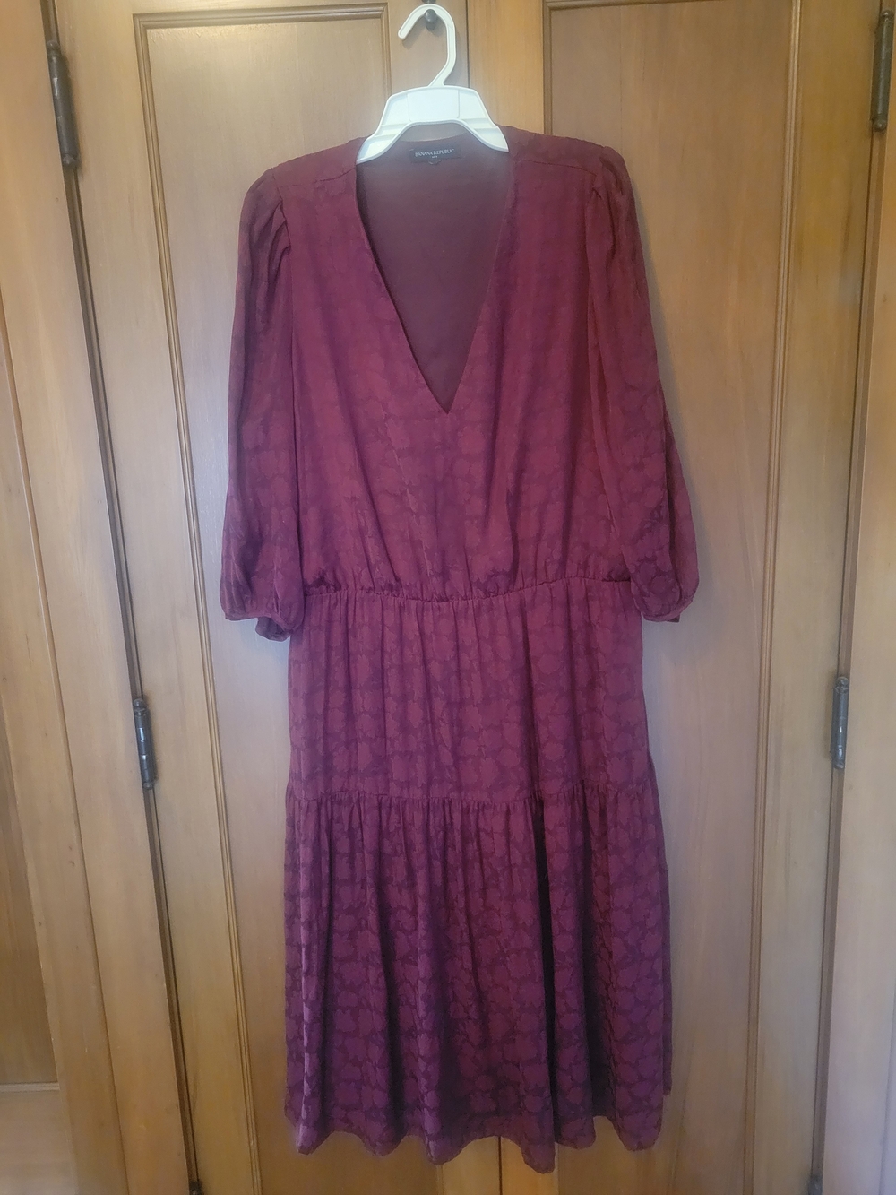 Banana Republic Women’s Burgundy V-Neck Midi Dress